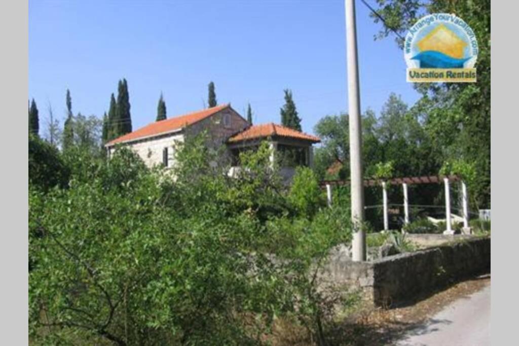 Sleep & Fly Cottage Čilipi Exterior foto